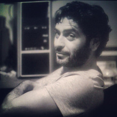 Ya beni de götür ya sen de gitme! / Ozan Akbaba