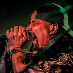 QUEEN cover Tie Your Mother Down