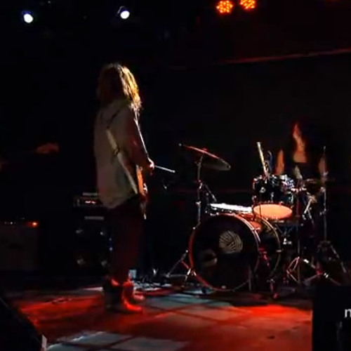 "Beetles" Warpaint Live