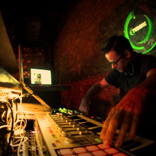 Kevin Yost - Live & Improvised - Part2 ( Pod Cast 5 )- Belgrade Serbia - Club Mladost - 17-10-13