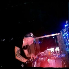 ToMmTeKk LiVe@StOlEn DaNcE