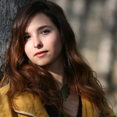 Melda Arslan-Just Hold Me