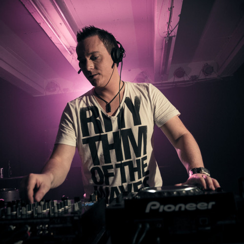 01.11.2013 - Dennis Kiesslich - A.N.A.L. Alles nur aus Liebe