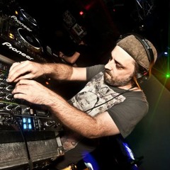 Promo Mixes / Live Sets / Podcasts