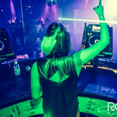 Pinkque LIVE @ Photographer 2013 Airport Tour MELBOURNE, AUSTRALIA 25.10.13