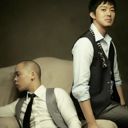 Stream [COVERvoice only] Brown Eyes Already One Year (벌써 1년) by Risa