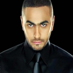 Tamer Hosney ~ El-7azr (live)