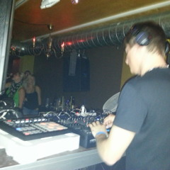 Tommy Liebhardt @ district4 Zürich 04.10.2013 (cafe gold)