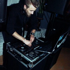 Toneshifterz VS. Pavo (DJ Pathos Mashup)