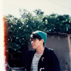 洪申豪 - Light Coral