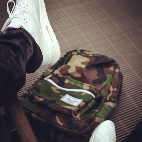 V L N T   Dexeurelacha