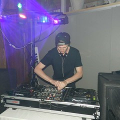 Mega Beat - Samual James Vs Holly J ft Juicy - Acapella ( Mwil Mashup ) [Free Download]