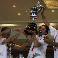 اه يا تيشيرت العمر يا أبيض