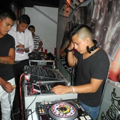 MEGAFOLKLOR - TRWOYER´S ENTERTAINMENT - ERSON DEEJAY