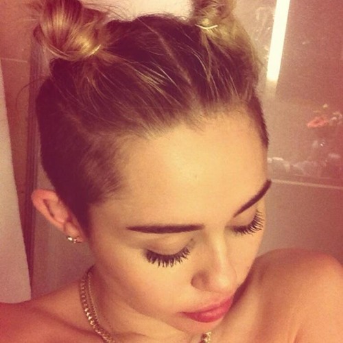 Summertime Sadness (Miley Cyrus Acoustic Cover)