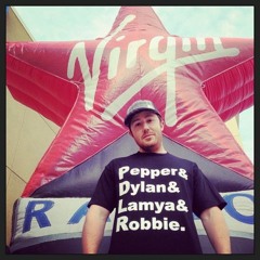 Robbie's Christmas Ringtone (Angry Elves)