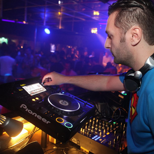 Heart for Hard Live: Dark-E vs Bjorno at 2004 Back On The Floor