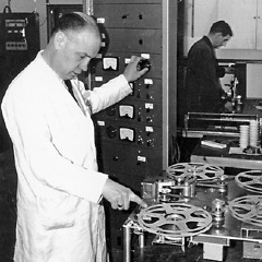 New:STREETLY Tron's 50th Anniversary Collection-MkI Vibes Vibrato