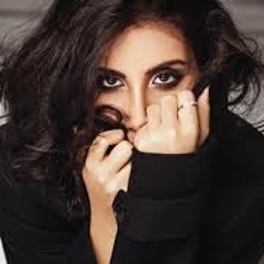 Soner Dogru & İrem Derici (Sevgi Olsun Tastan Olsun)