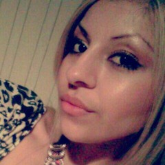 A Quick voice clip of COMO SE CURA UNA HERIDA before singing at a karaoke