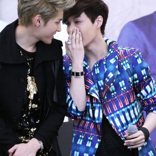 EXO's Kris & Lay _ Rainbow