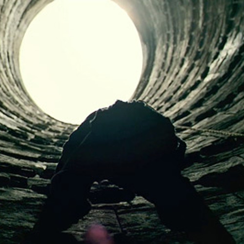 Hans Zimmer-Why do we fall (with Chant)