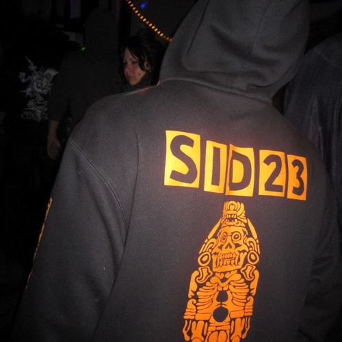 SID23 - ESKAPE 001 - A1
