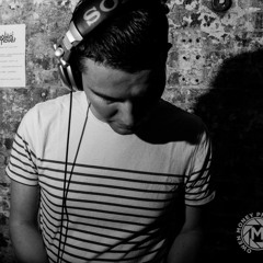 Matt L-S 'Makin' Moves' show - www.housefm.net - Sat 16th Nov 2013 (Archived)