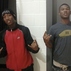 I Gotta Take A Shit! Fred Laughing In The backGround Lol