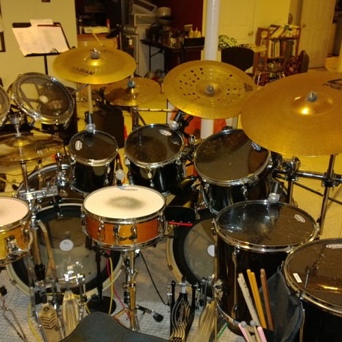 Stream Drum Mic Recording Sample by Michæl I. Boüteneff Listen online