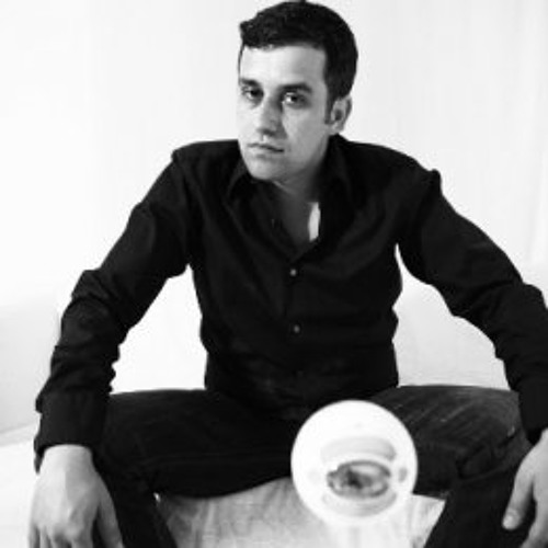 Marcapasos & Sonik   Remember Me (Official)