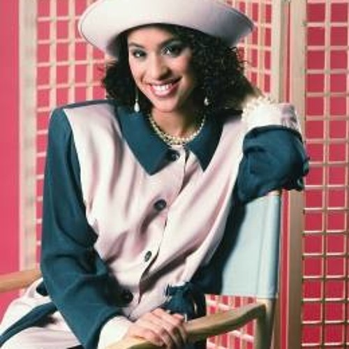 Hilary Bank$ ft. King Yolo