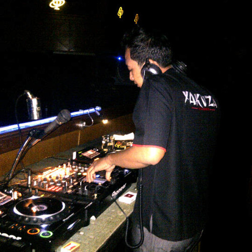 Arash ft Sean Paul   She makes Me go ( Dj Fvyan Remix ) Preview