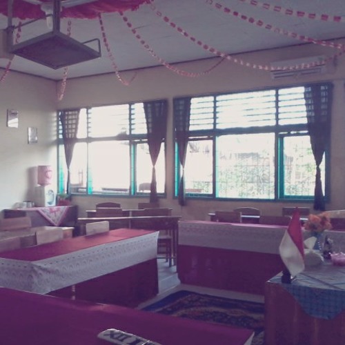 Laskar Pelangi by my class (XII IPS 1)