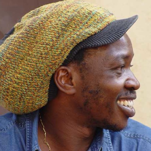 Sidiki Camara - Sontala (feat Toumani Diabate Kora and Kasse Mady Diabate vocals).