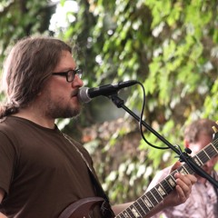 Implodes - Live @ ESS - 02_Scattered In The Wind
