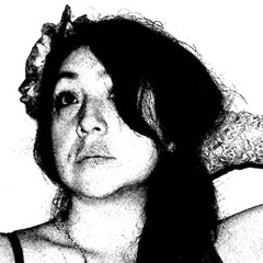 A veces solo, sólo a veces.