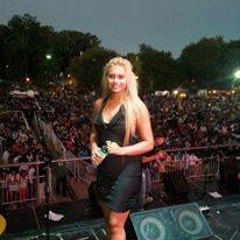 MAKARENA -  Te Descuidaste