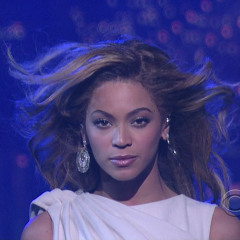 Beyonce Halo live