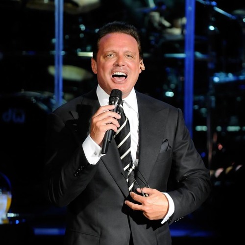 Luis Miguel/J.C. Calderon Medley/Jockey Club Lima 2013