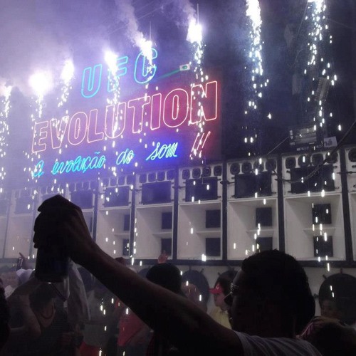 MC KORUJA == PASSEI A LINGUA  ((NARIZ 22 E GRAFFITI DO MDL))