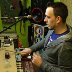 Dr Gadget´s unique DJ Live Performance