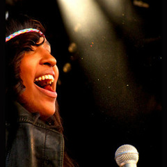 Runabout (Little Dragon) Rehearsal