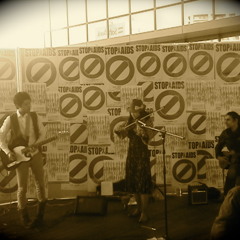 纏足 desire for bound feet and high heeled shoes