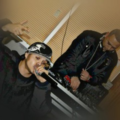 Quien Vive Cristo a su nombre Gloria