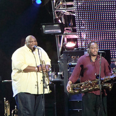 Dave Matthews Band -  Warehouse (Grazing in the Grass+Louie,Louie) (11/13/2007)