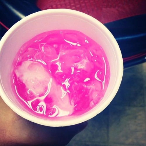 Azie Ft Lucky Luciano & Lil Flip - Sippin On Syrup