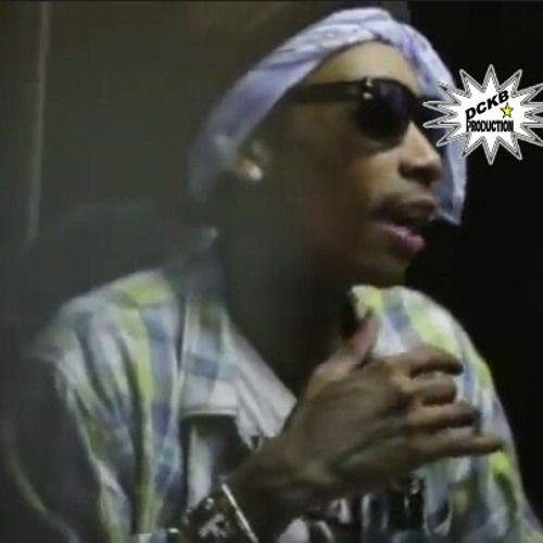 Wiz Khalifa Runaways Freestyle