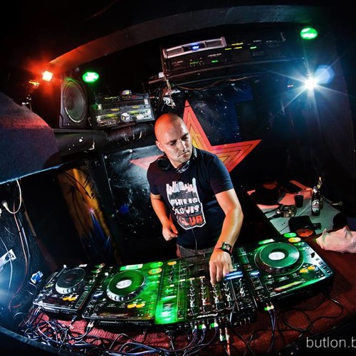 F*** Massive Neurofunk Podcast by Arqus W.
