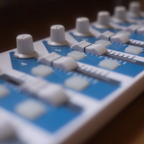 Elxis - Prismatic (Re-Edit)